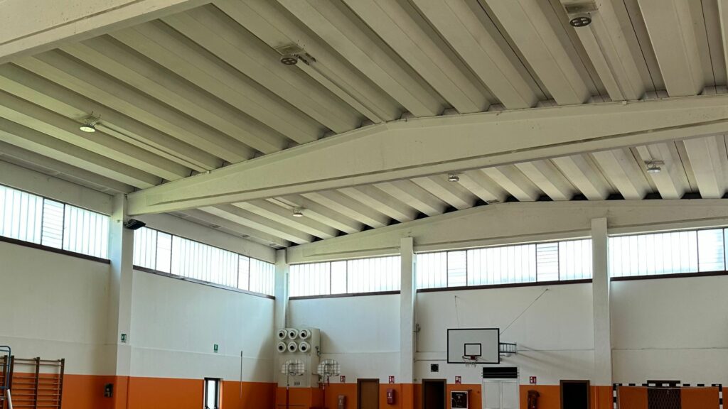 cambio luci nelle scuole brembio